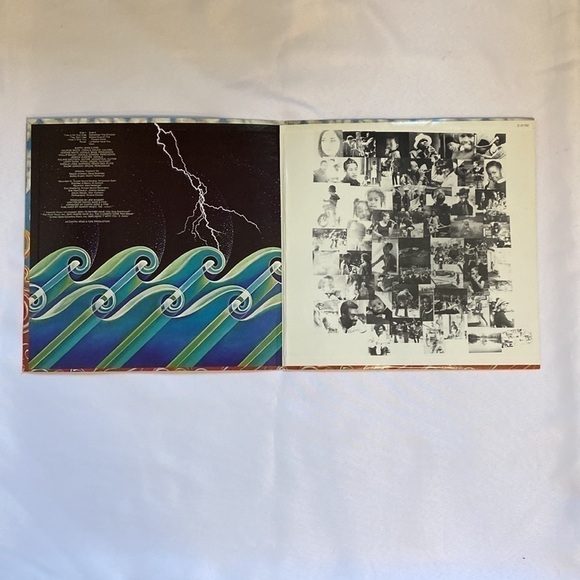 EARTH, WIND & FIRE VINYL RECORD ✨✨✨ - Picture 3 of 7